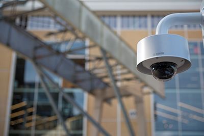 博世FLEXIDOME IP starlight 8000i固定球形摄像机安装和调试时间减少75%