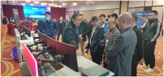 照彰2021全国巡展最后一站,领略武汉智慧!