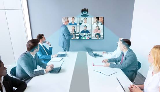 圆展全新视讯摄像机拥有双镜头和智慧画廊